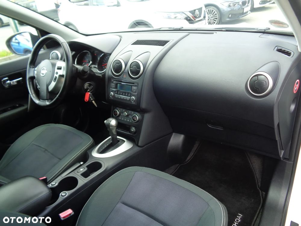 Nissan Qashqai 1.6 Tekna CVT - 22