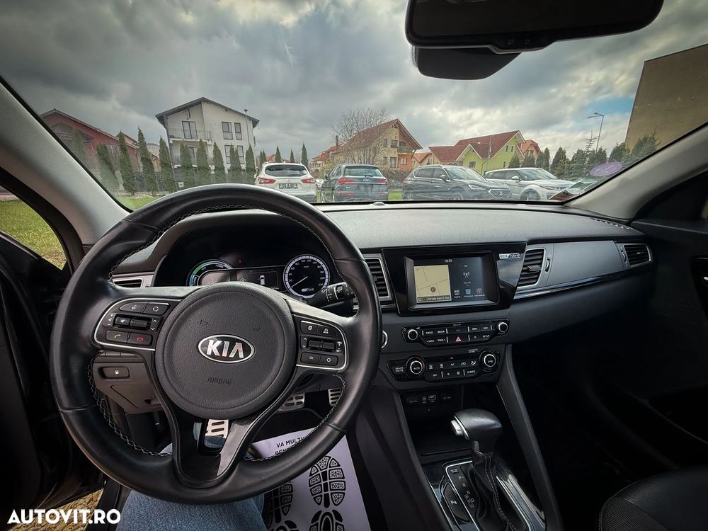 Kia Niro 1.6 GDI 2WD Aut. Edition 7 - 10