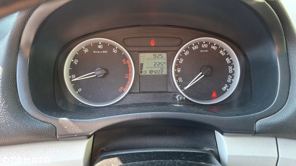 Mitsubishi Outlander 2.4 XLS - 18