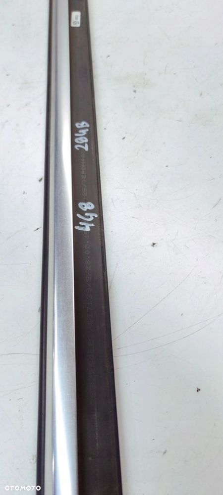 LISTWA ZGARNIAJĄCA SZYBĘ DRZWI PRAWY PRZÓD AUDI A7 4G8853284B 2ZZ CHROM - 2