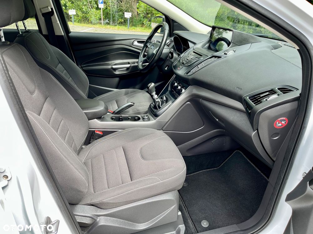 Ford Kuga - 15
