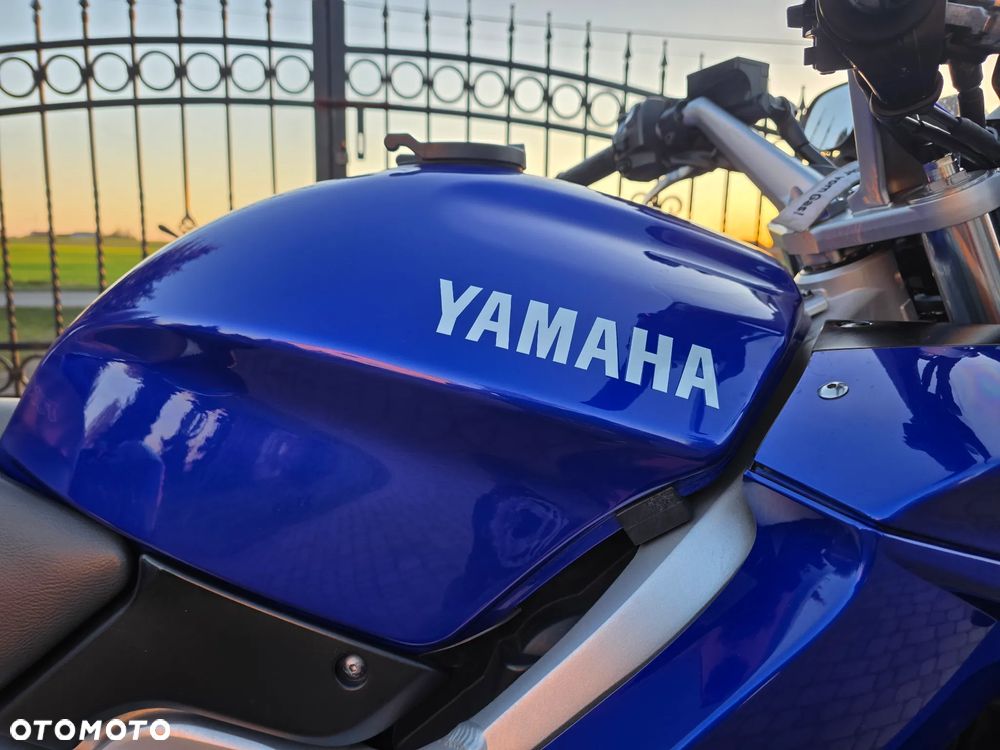 Yamaha FJR - 24