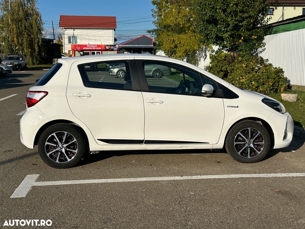 Toyota Yaris 1.5 VVT-i HSD Active - 16