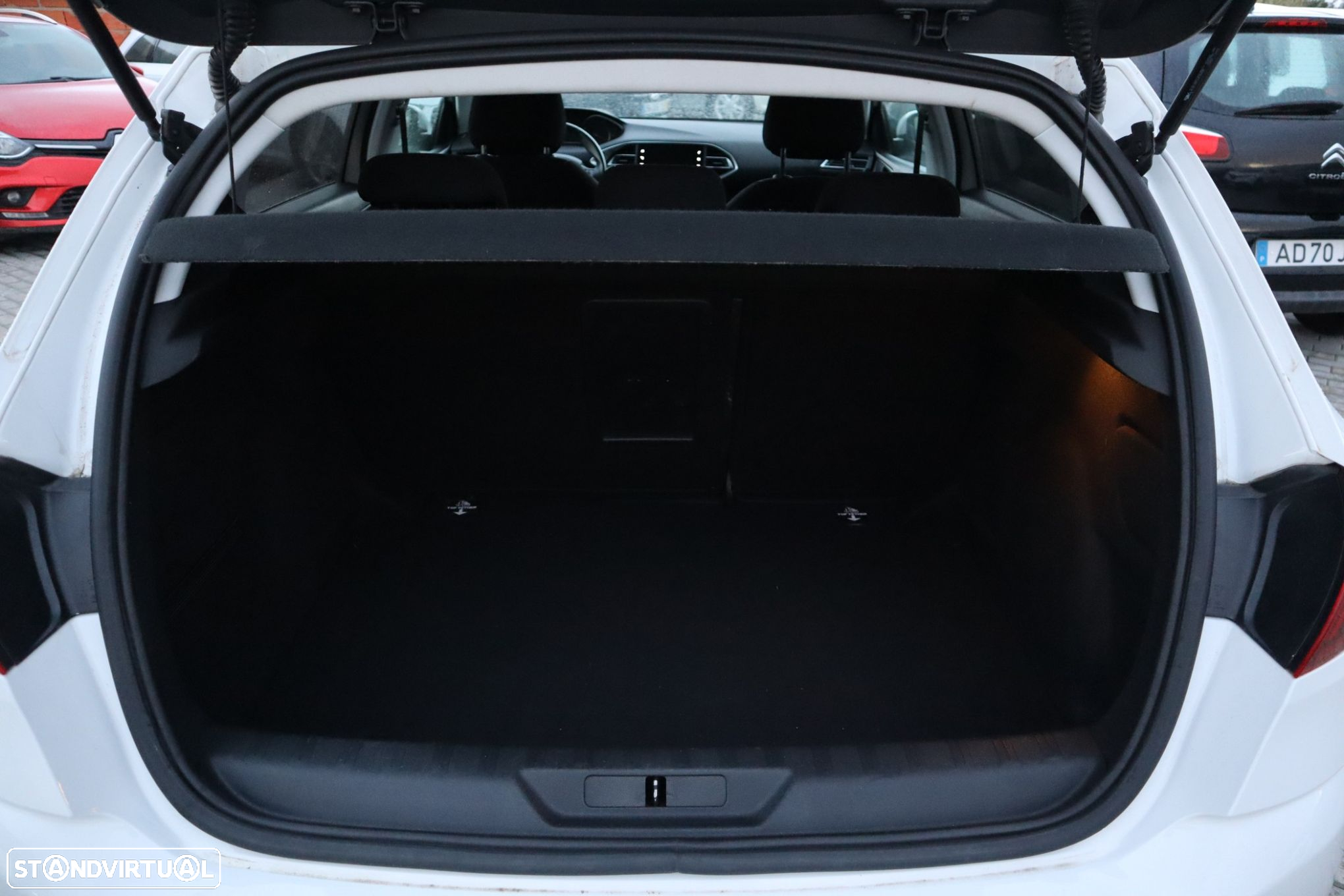 Peugeot 308 1.5 BlueHDi Style - 22