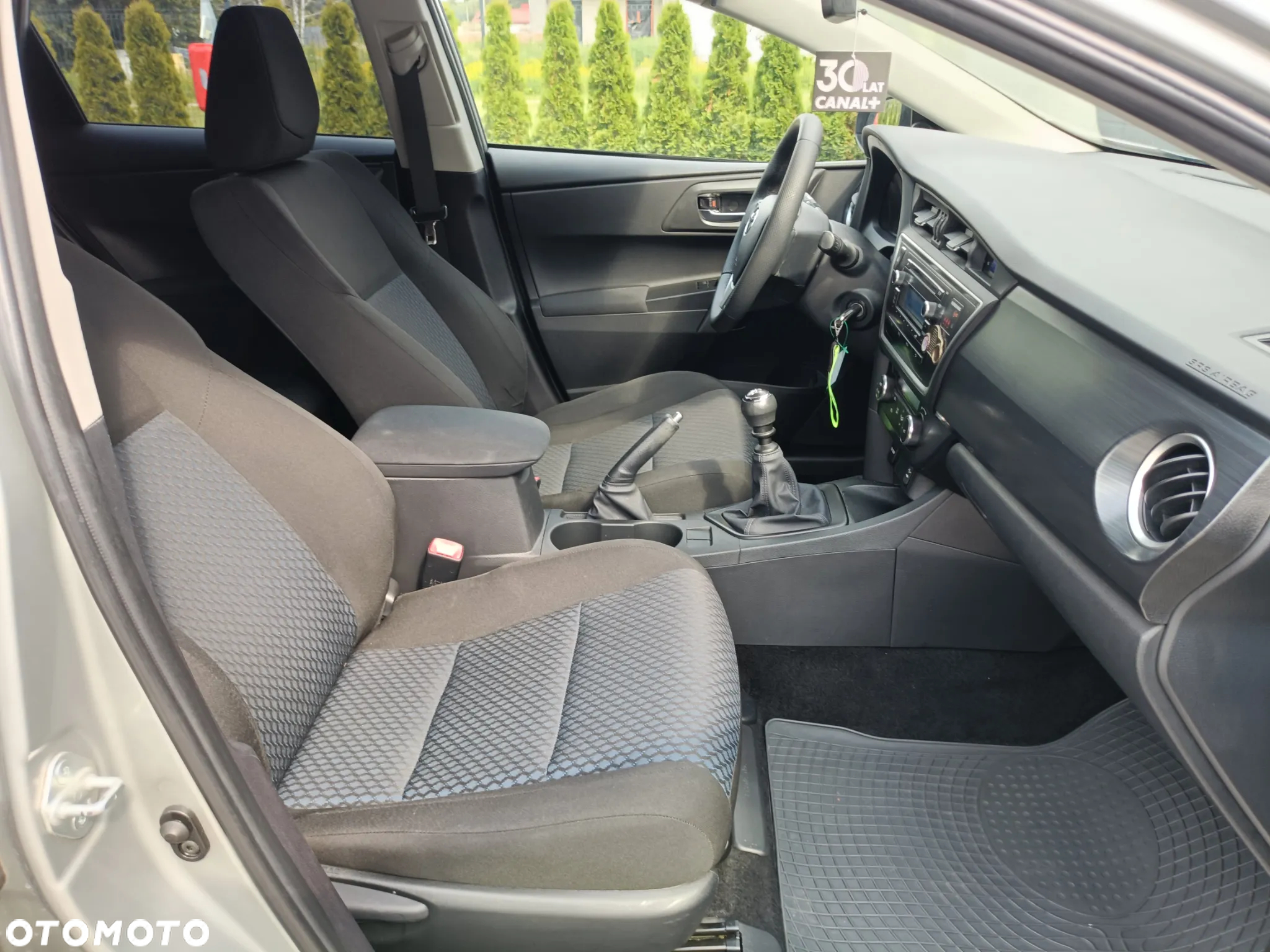 Toyota Auris 1.4 D-4D Active - 19