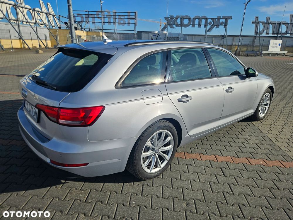 Audi A4 Avant 2.0 TDI ultra - 10