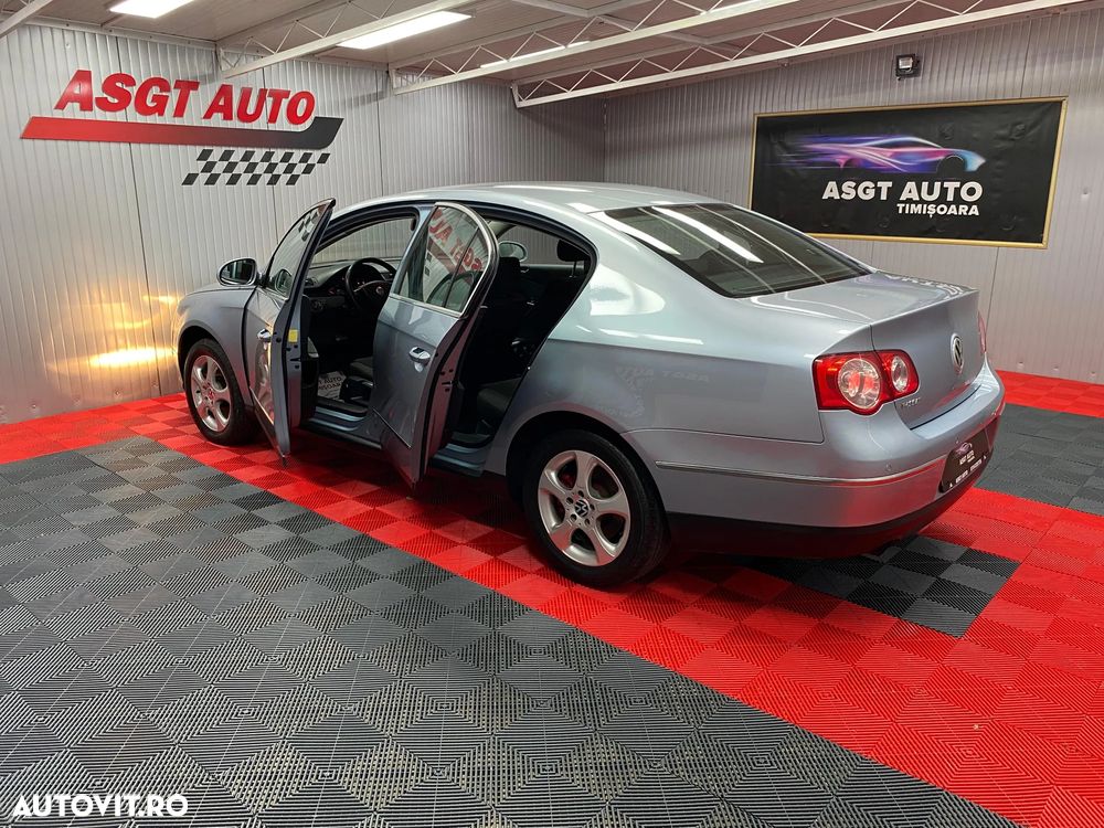 Volkswagen Passat - 16