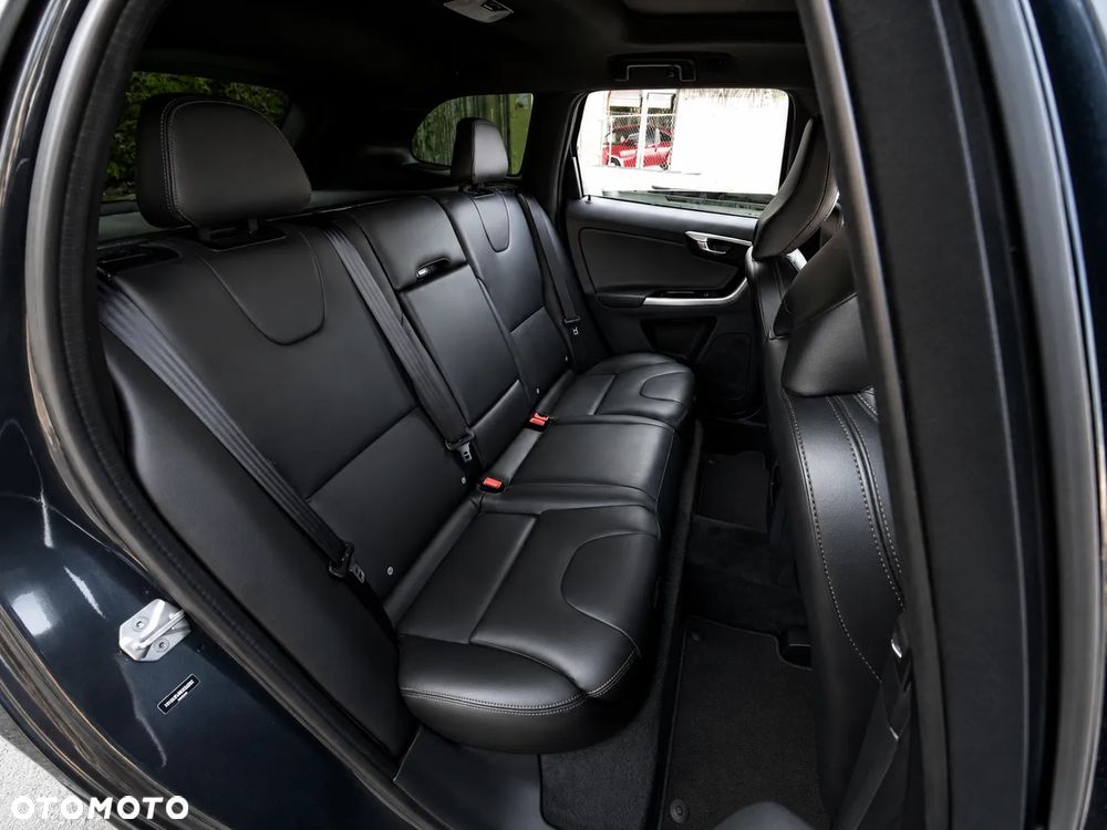 Volvo XC 60 T5 Geartronic Momentum - 10