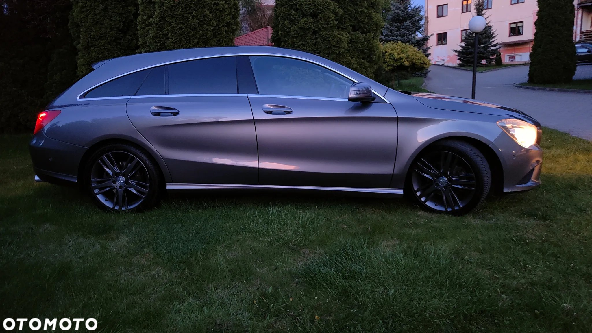 Mercedes-Benz CLA 220 d 4-Matic - 16