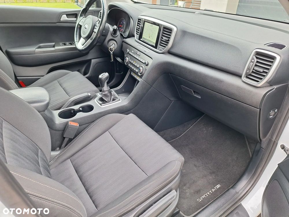 Kia Sportage - 13