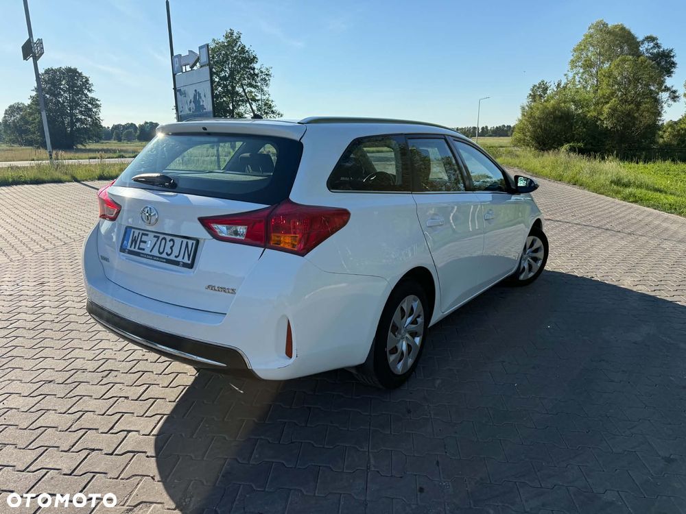 Toyota Auris 1.33 VVT-i Life Comfort - 6