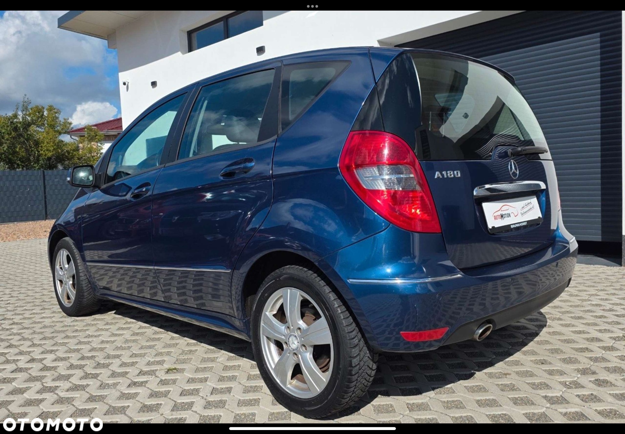 Mercedes-Benz Klasa A 180 BlueEFFICIENCY Avantgarde - 32