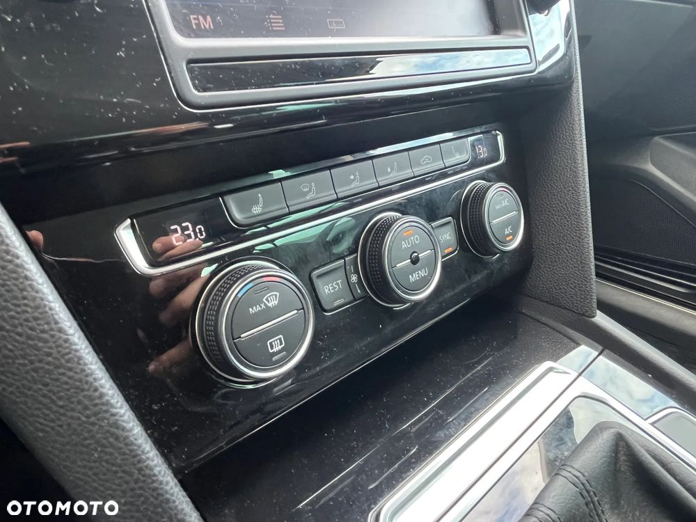 Volkswagen Passat 2.0 TDI BMT Highline DSG - 19