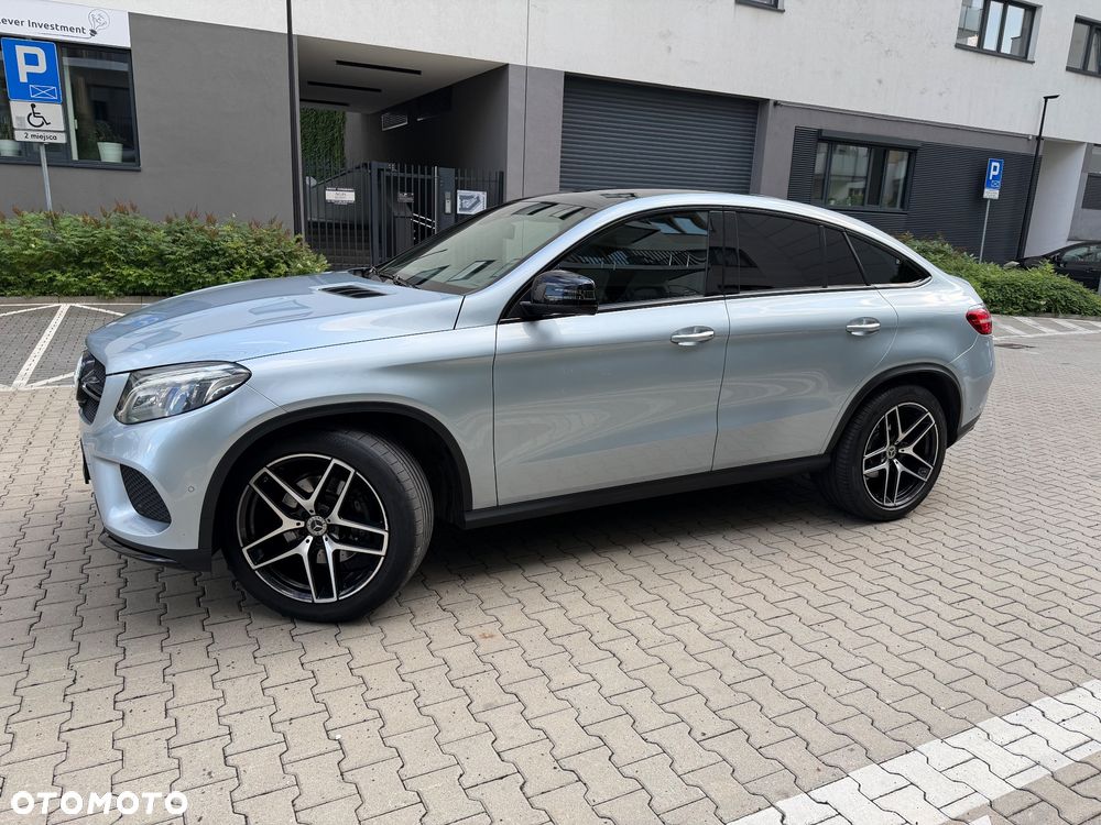 Mercedes-Benz GLE 350 d 4Matic 9G-TRONIC AMG Line - 3