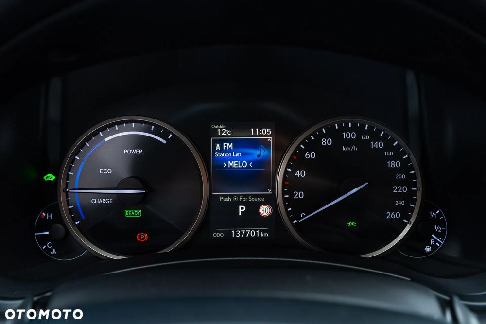 Lexus NX 300h Business Edition AWD - 32