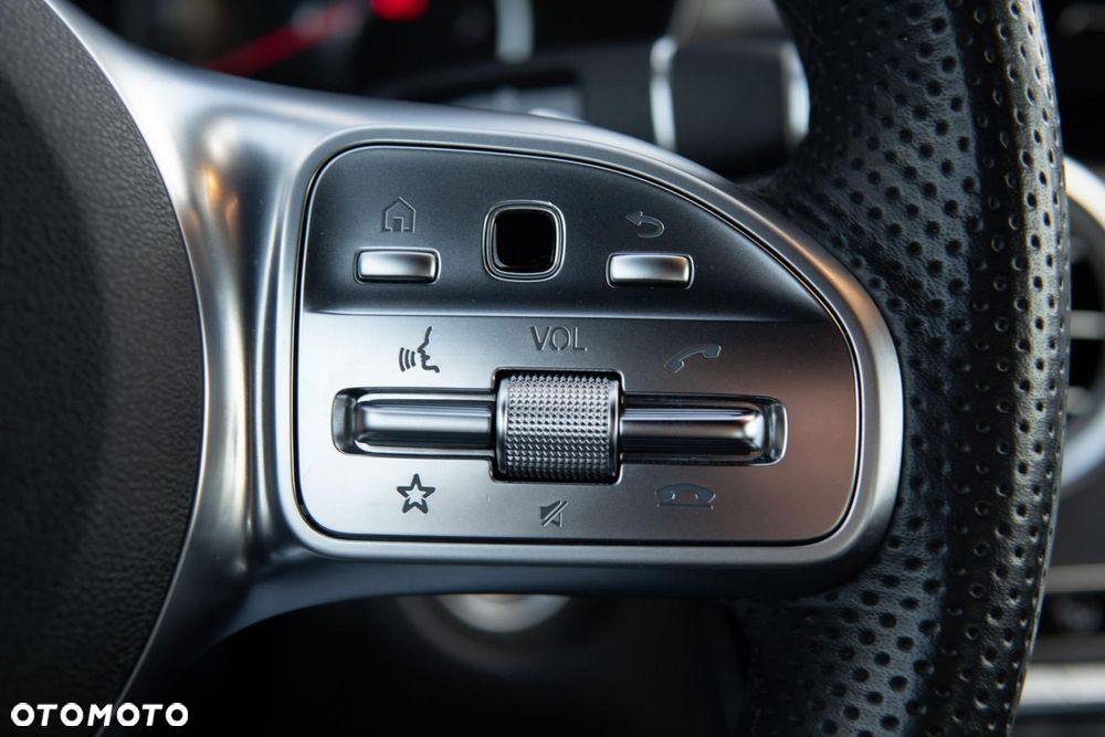 Mercedes-Benz Klasa C 300 9G-TRONIC - 29