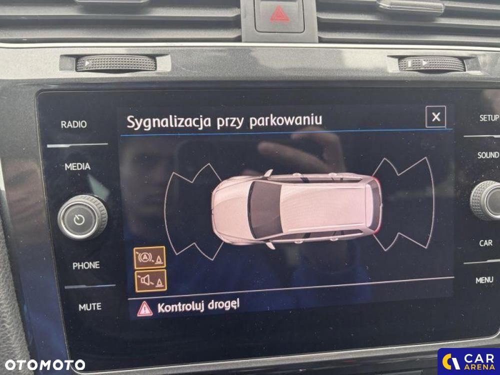 Volkswagen Golf - 16