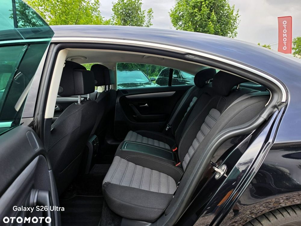 Volkswagen Passat CC - 31