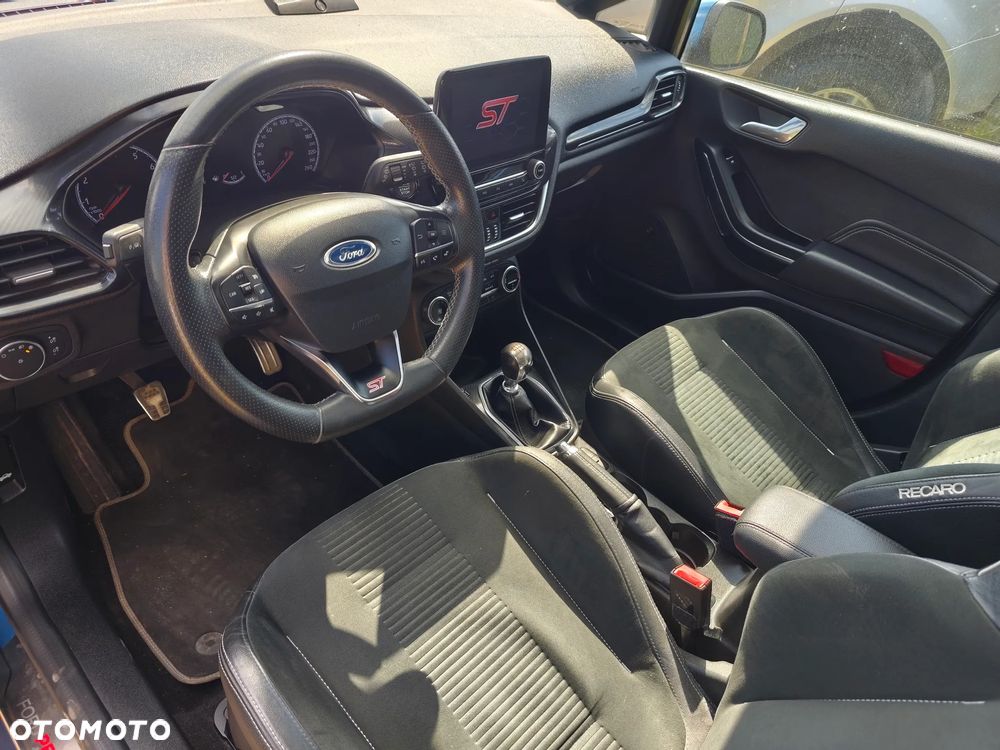 Ford Fiesta - 17