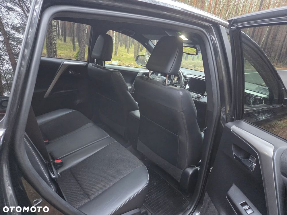 Toyota RAV4 2.0 D-4D Premium 4x2 - 21