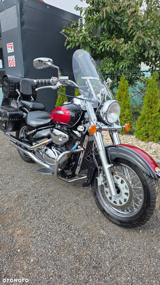 Suzuki Intruder - 17