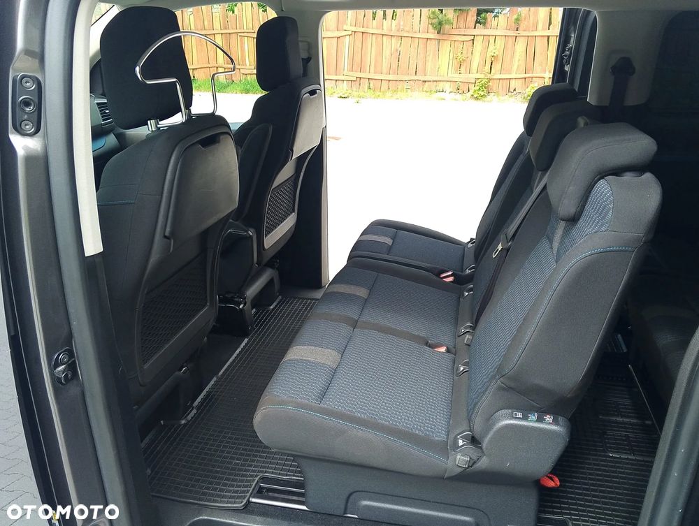 Peugeot Traveller 2.0 BlueHDi Compact Active - 25