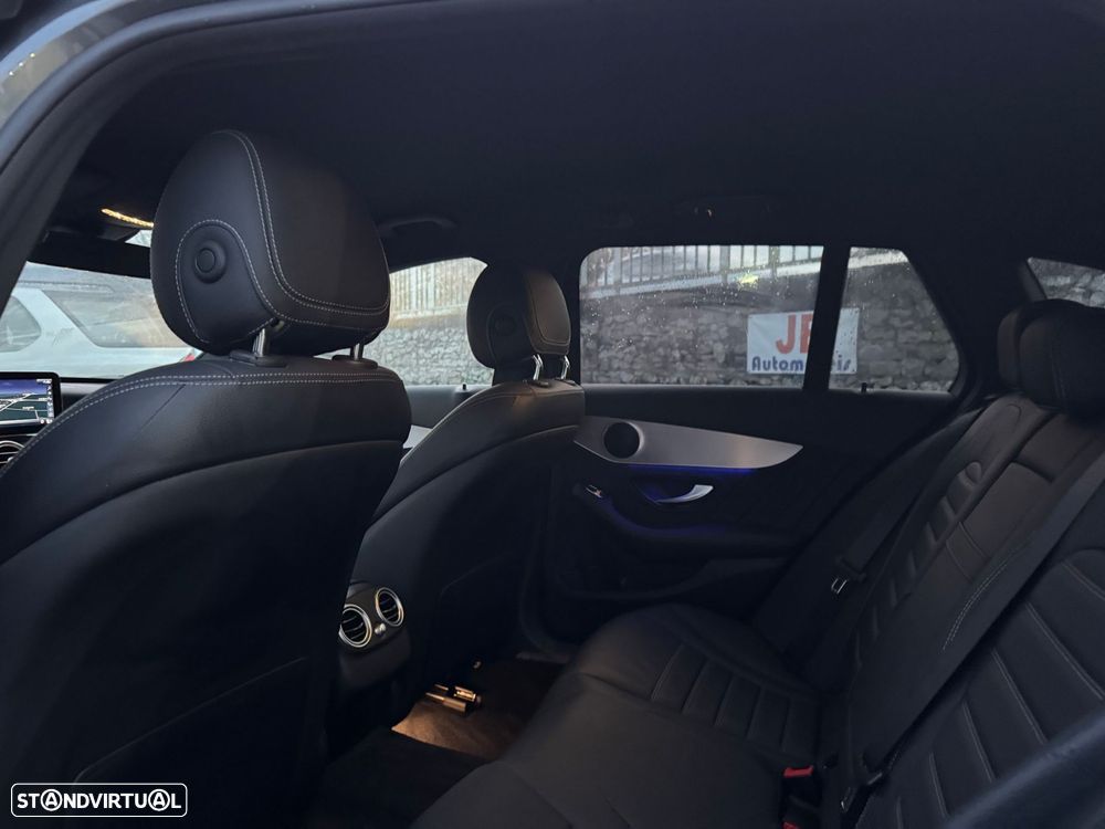 Mercedes-Benz C 300 de AMG Line - 14