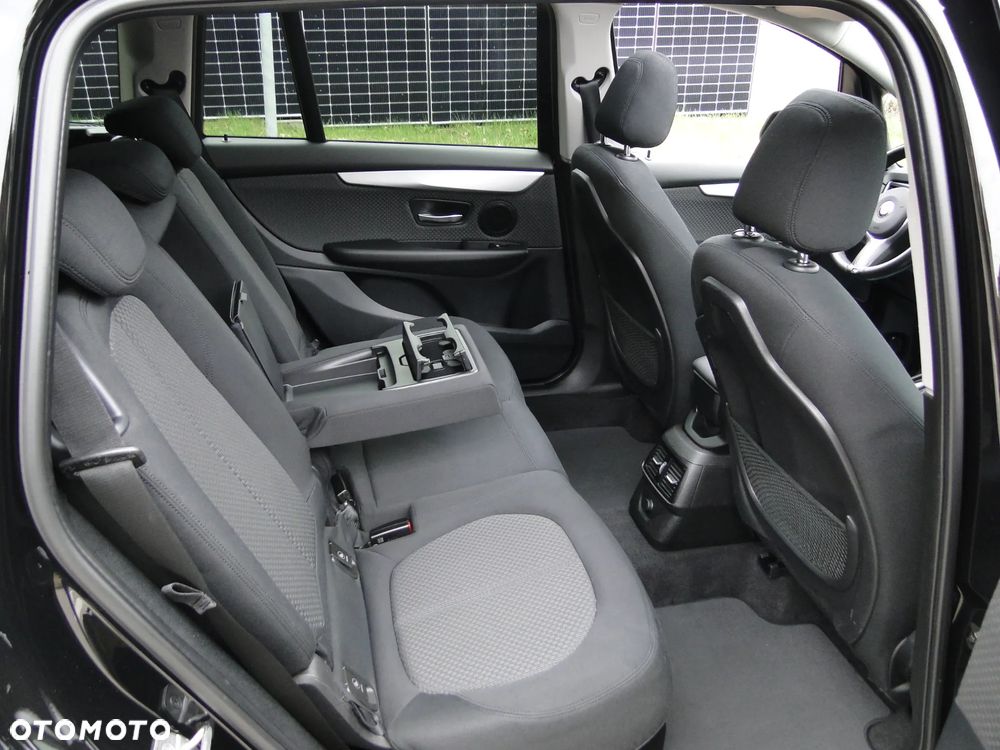 BMW Seria 2 218d Sport-Aut Luxury Line - 19