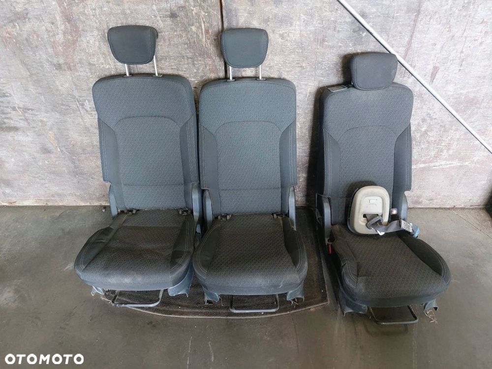 KANAPA OPARCIE FOTEL TYŁ KIA CARENS IV LIFT - 1