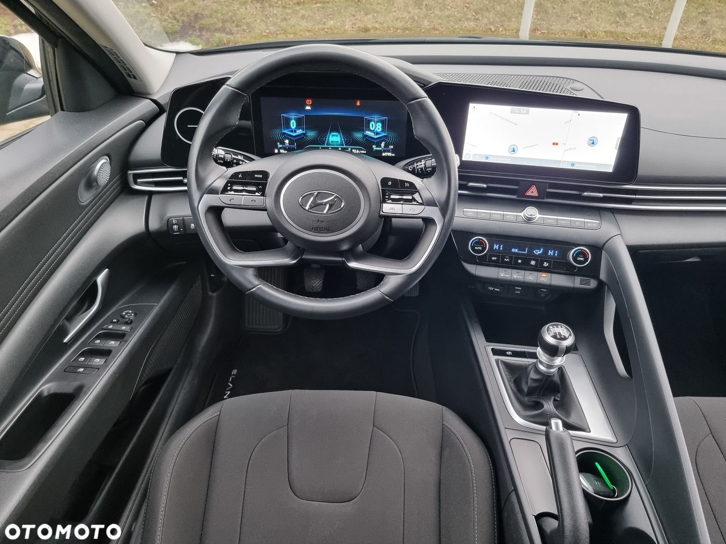 Hyundai Elantra 1.6 Smart - 26
