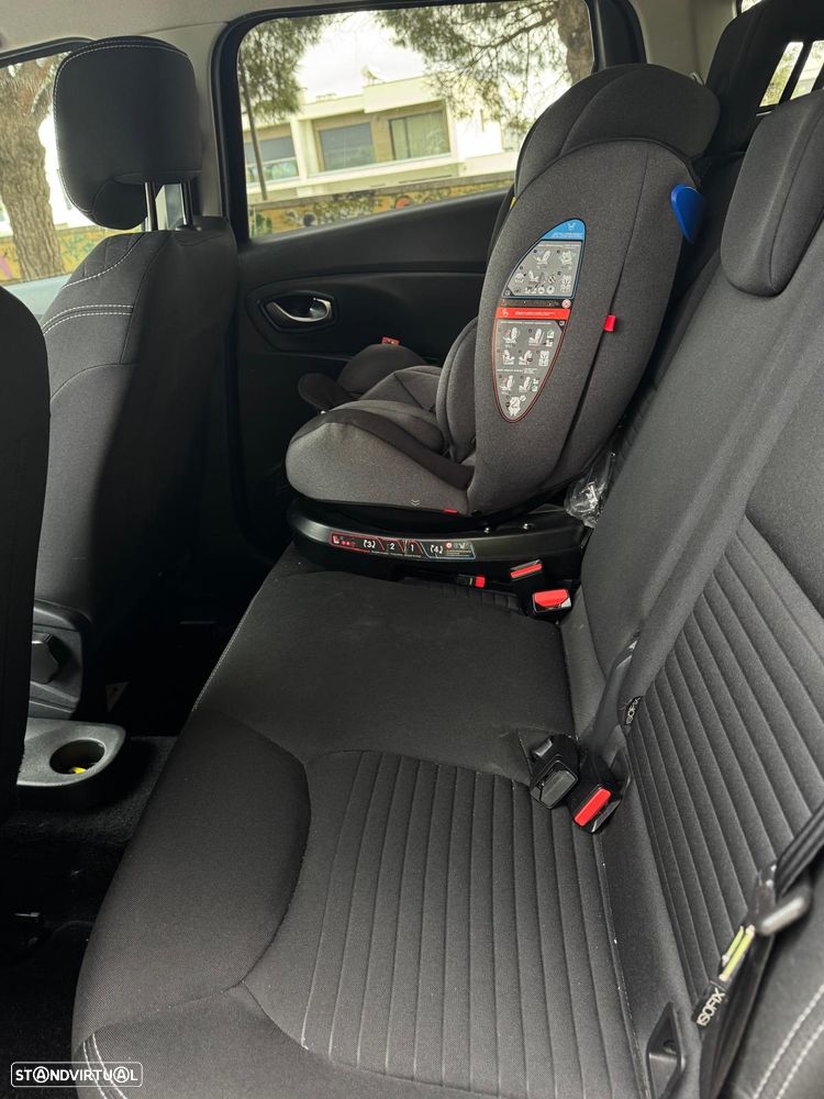 Renault Clio Sport Tourer 1.5 dCi Limited - 12