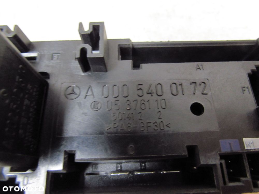 MB MERCEDES W202 W210 E-KLASA 95-03 MODUL STEROWNIK SKRZYNKA BEZPIECZNIKOW A0005400172 - 9