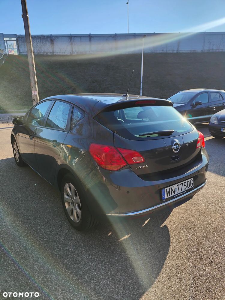 Opel Astra 1.6 Active EU6 - 5