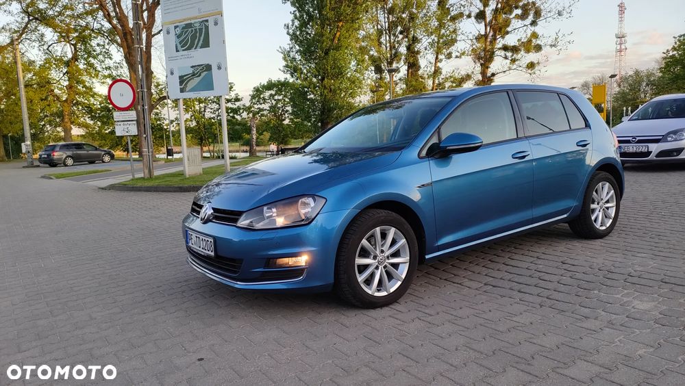 Volkswagen Golf 1.2 TSI BMT Trendline - 24