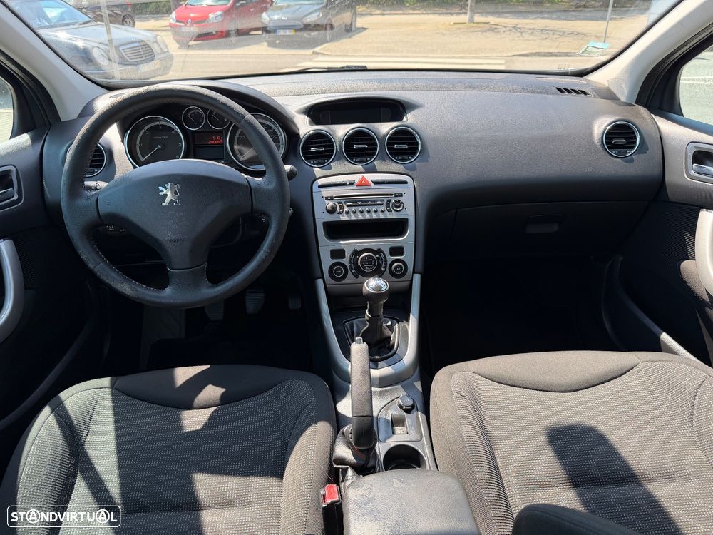 Peugeot 308 SW 1.6 HDi Executive - 18