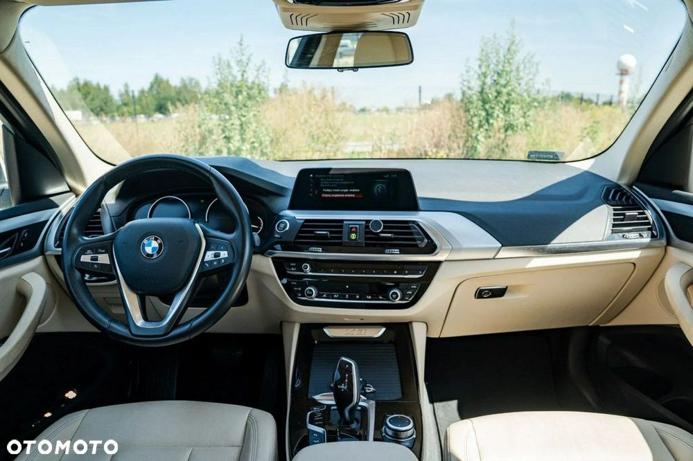 BMW X3 xDrive20i - 20