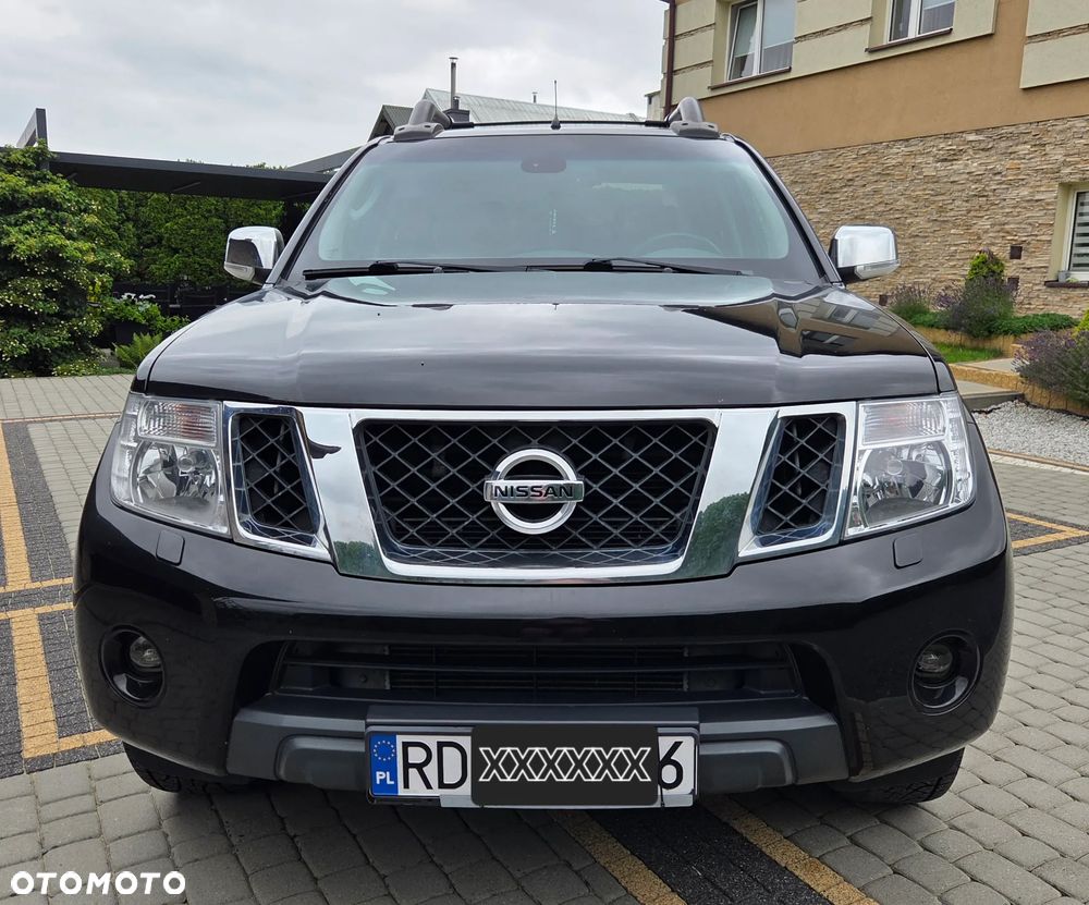 Nissan Navara 3.0 D V6 Platinum Long EU5 - 6