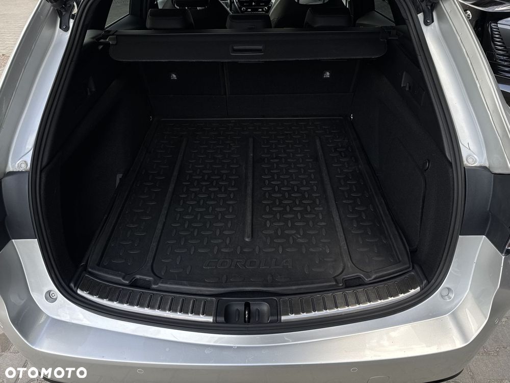 Toyota Corolla 2.0 Hybrid GR Sport - 35