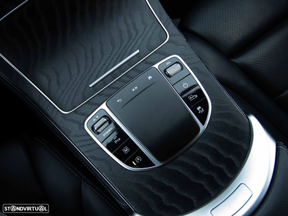 Mercedes-Benz GLC 220 d 4Matic - 24