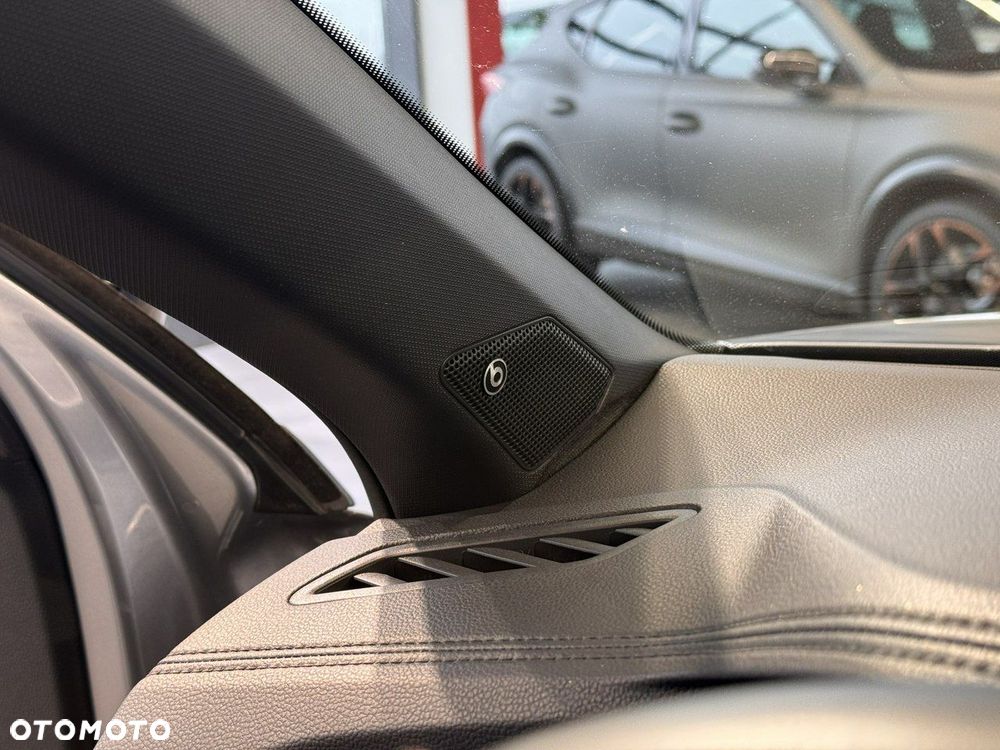 Volkswagen T-Roc - 28