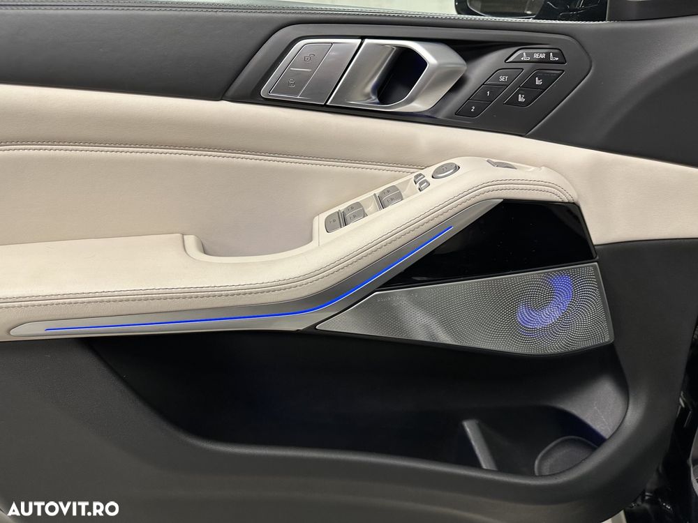 BMW X7 - 16