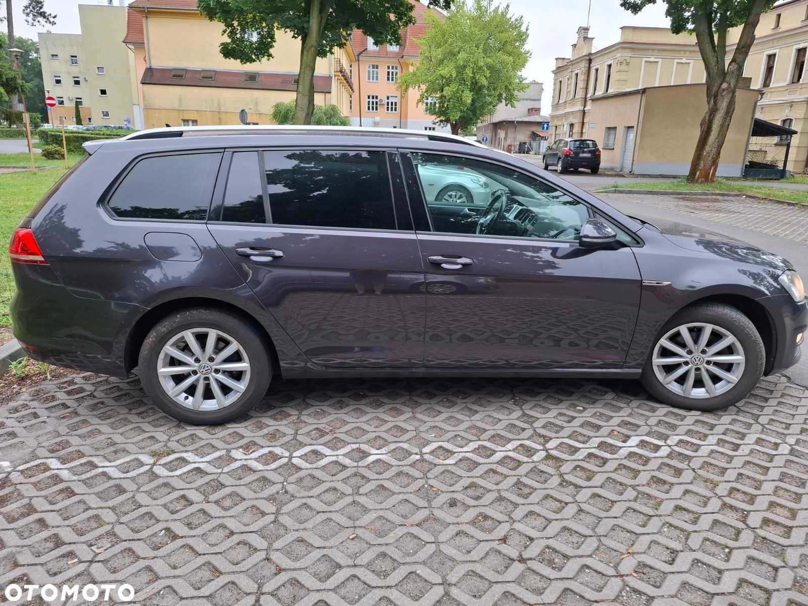 Volkswagen Golf - 16