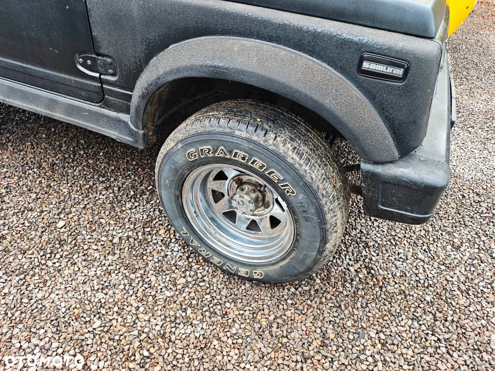 Suzuki Samurai - 4