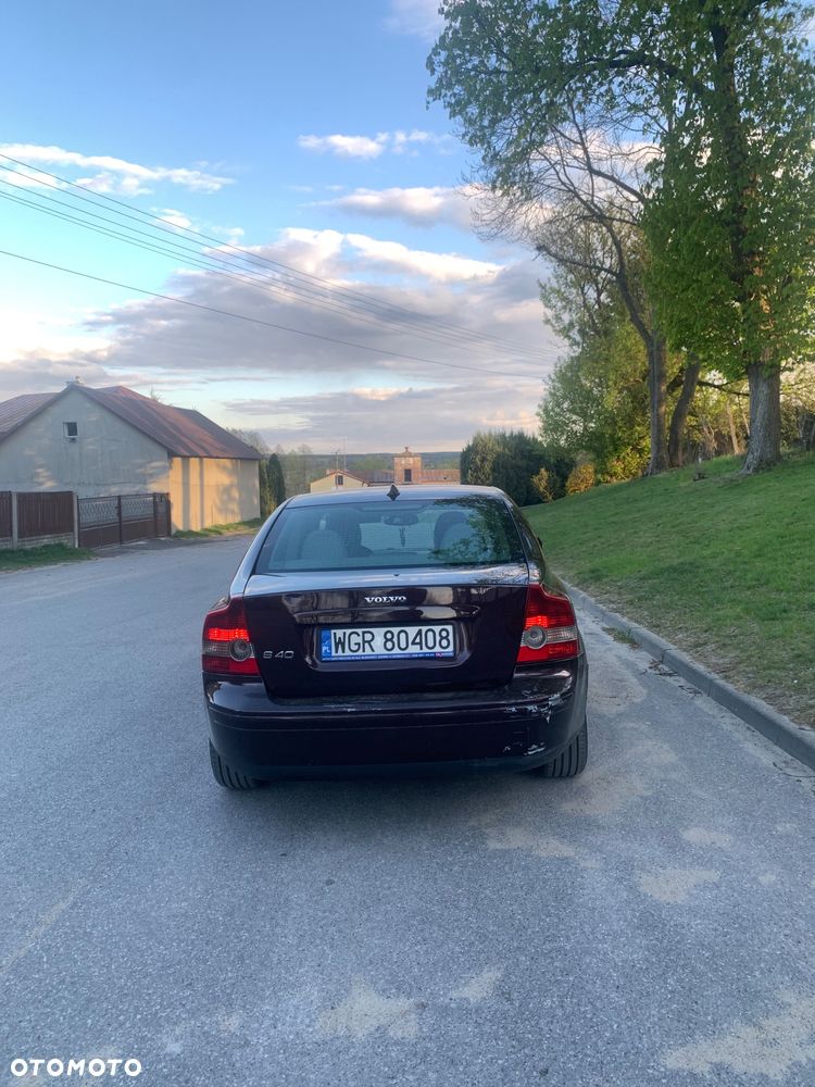 Volvo S40 2.0D Momentum - 4
