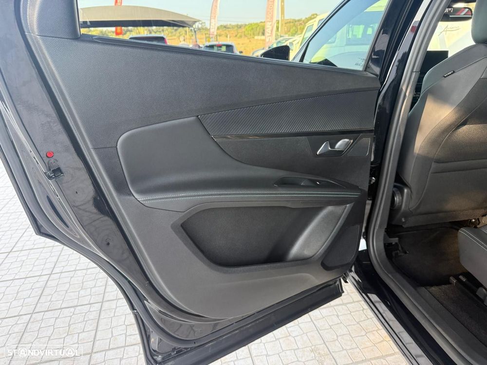 Peugeot 5008 1.2 PureTech Allure Pack EAT8 - 16