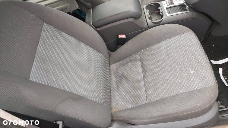 Ford C-MAX 1,6 TDCI silnik 307 focus 308 407 c5 - 7