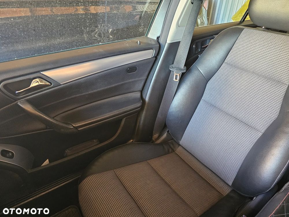 Mercedes-Benz Klasa C 220 CDI Automatik Avantgarde DPF - 8