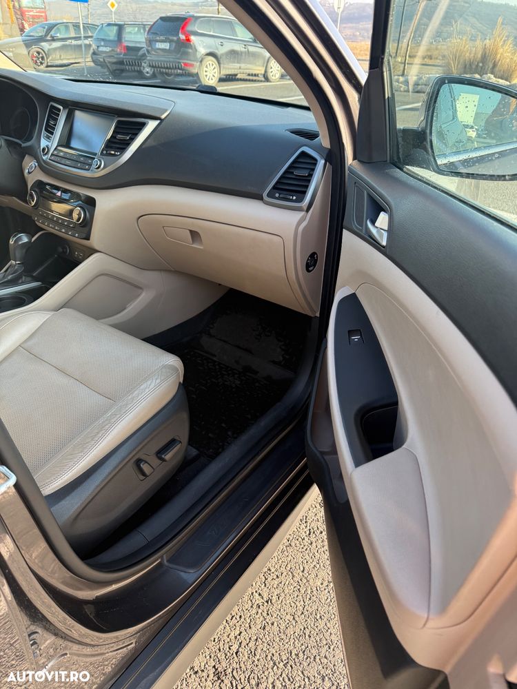 Hyundai Tucson 2.0 CRDI 4WD 6AT Luxury Pack+ - 10