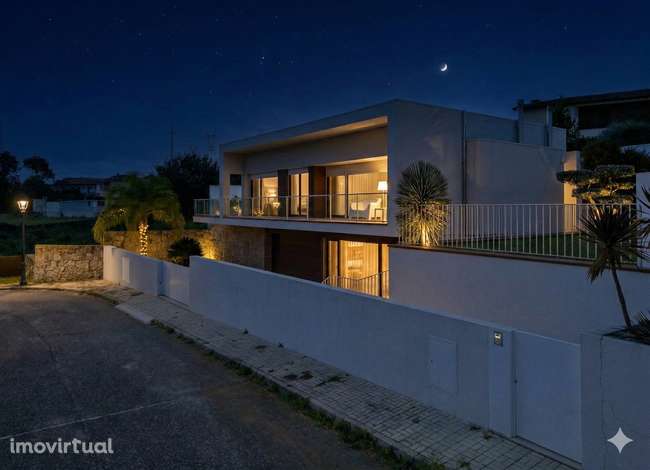 Exclusiva Moradia Individual Moderna e Luxuosa - Grande imagem: 2/50