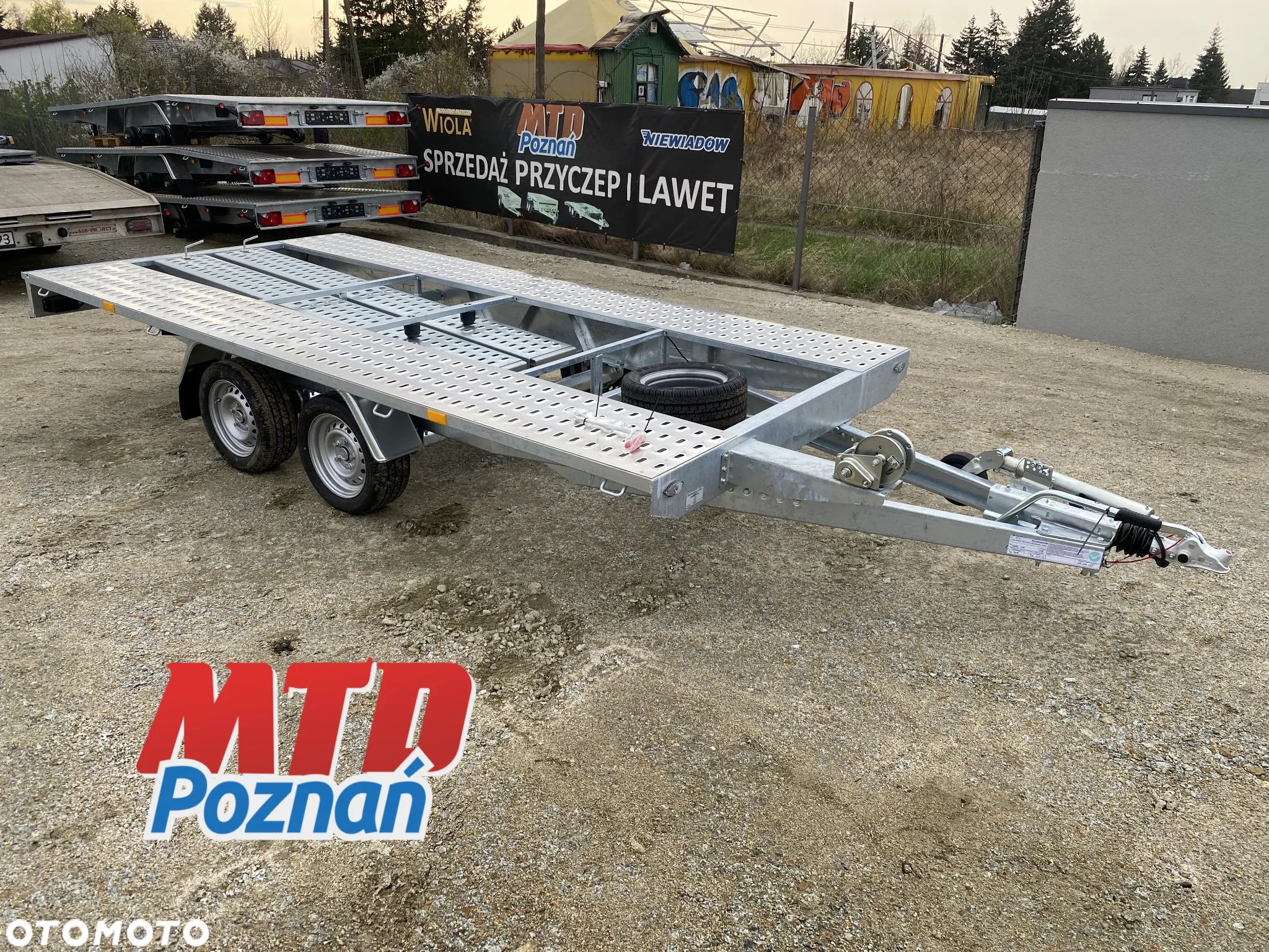 Niewiadów MARS 400X200CM DMC 2700KG PŁASKA LAWETA DO PRZEWOZU SAMOCHODÓW NISKIE KOŁA 13 Z NAJAZDAMI I WCIĄGARKĄ | DOSTAWA | RATY | LEASING | - 1